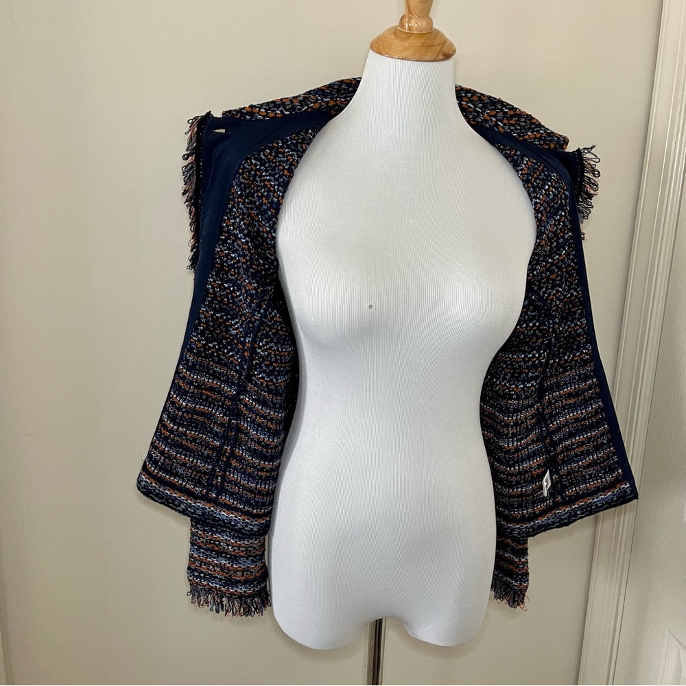 St. John Navy and Copper Tweed Blazer with Floral Scarf - Picture 14 of 15